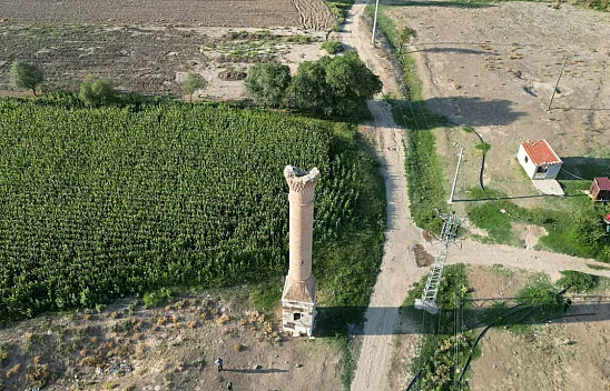 Tarlaların Ortasındaki Tarih, 200 Yılı Aşkın Süredir Ayakta