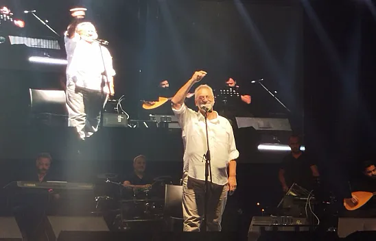 Tolga Çandar, Akarçay'da Konser Verdi