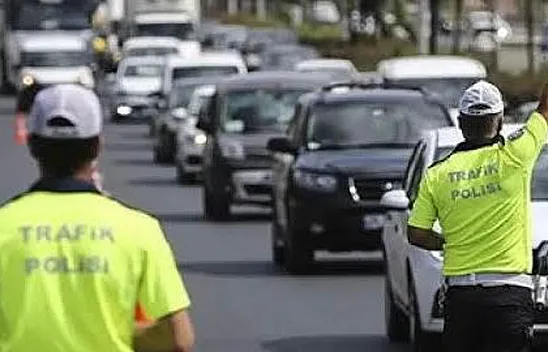 Trafik Kural İhlali Yapan Sürücülere 244 Bin 813 TL Ceza