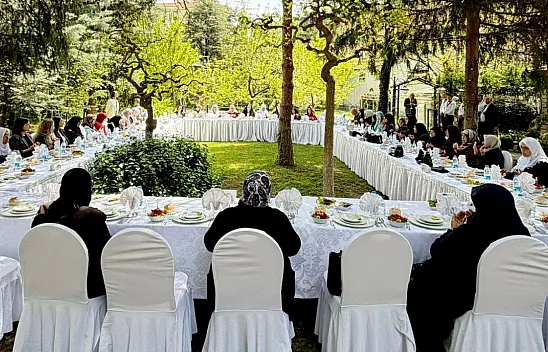 Valilik Konutu'nda Yürekleri Isıtan Buluşma
