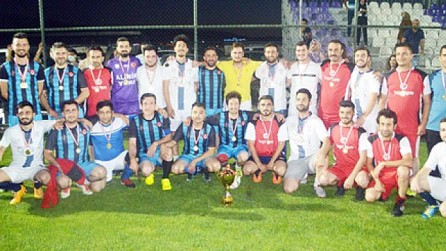 112 Acil’in Kupasını Sinanpaşa kaldırdı