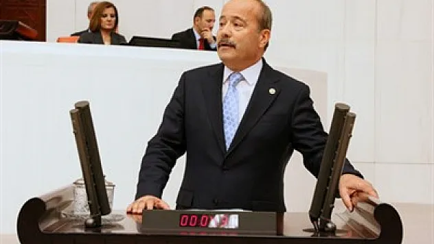 117 bin öğretmen açığı, 400 bin atanamayan öğretmen var