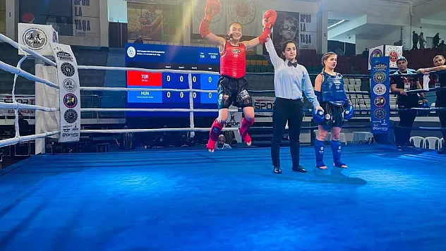 13 yaşındaki Afyonlu sporcu Avrupa Şampiyonu oldu