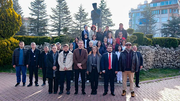 14 Mart'ta Hekimler Ata'nın Huzurunda