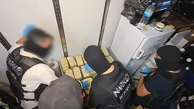 15 Günde 71 İlde Uyuşturucu Operasyonu