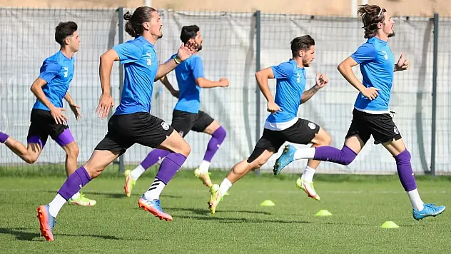 Afyonspor çift idmanla devam