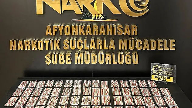 Yüzlerce uyuşturucu hap yakalandı
