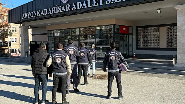 27 Yasadışı Göçmen Sınır Dışı Edildi… Organizatörler Tutuklandı