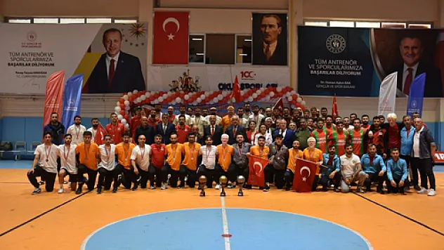 29 Ekim’e özel 29 farklı branşla 100. yıl kutlandı