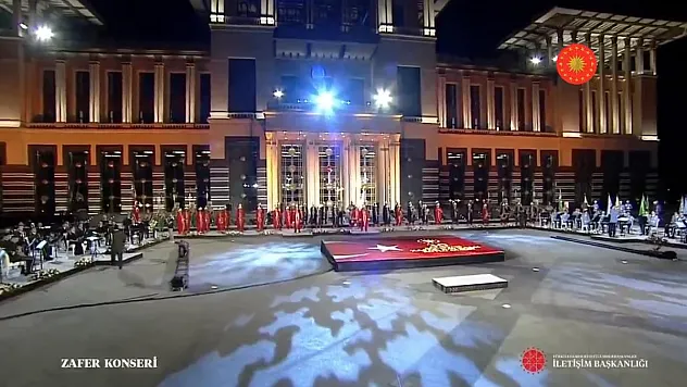 30 Ağustos Zafer Bayramı'na Özel Konser ve Işıklı Drone Gösterisi