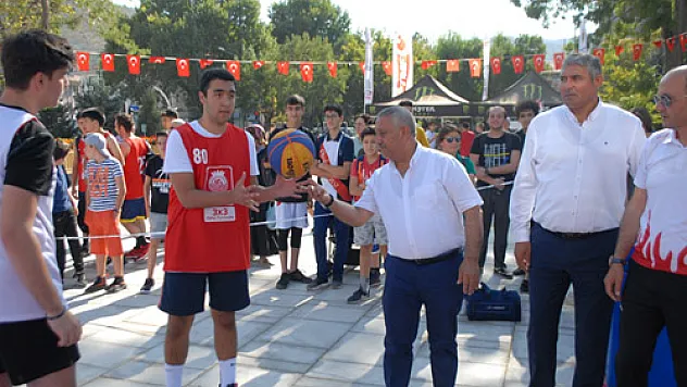 3X3 Basketbol Zafer Turnuvası başladı