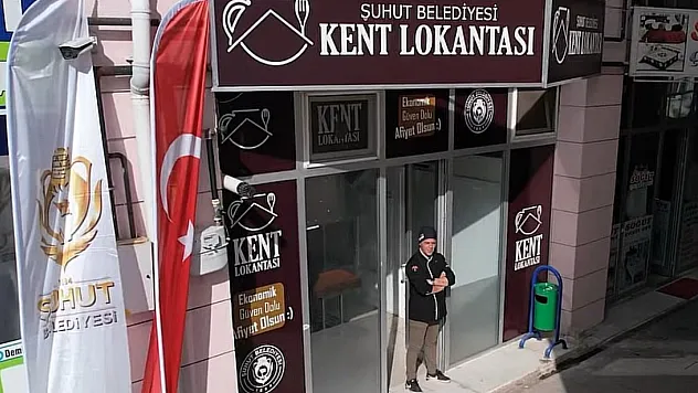 4 Çeşit Yemek 90 Lira