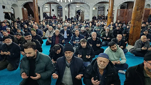 4 Eylül 2026 Cuma Hutbesi'nde Peygamberimiz ve Güzel Ahlak Konusu Anlatılacak