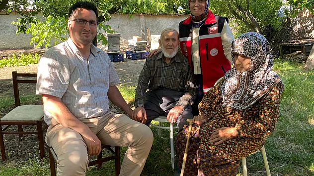 71 Yıldır Aynı Yastığa Baş Koyuyorlar