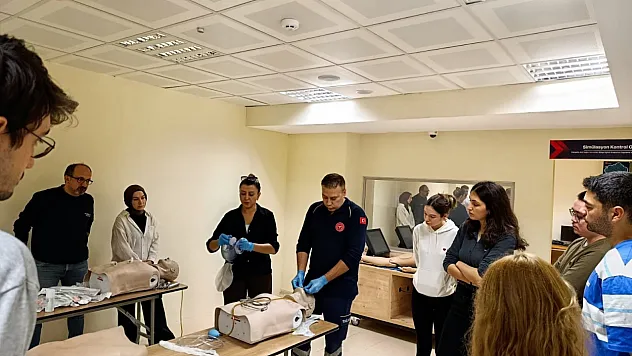 'Acil Oryantasyon Sempozyumu' Eğitiminin 2'nci Oturumu Gerçekleştirildi