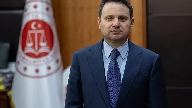 Adalet Bakanlığı'na 15 Bin Personel Alım Başvuruları Yarın Başlıyor