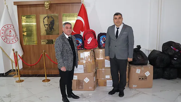 AEV depremzede  öğrencilere destek oldu
