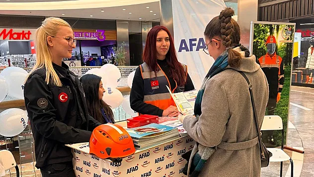 AFAD Faaliyetlerini Vatandaşlara Açtıkları Stant İle Anlattı