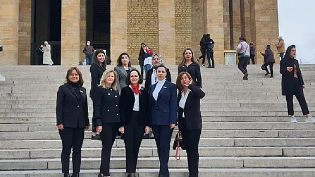 AFİKAD üyeleri Ata'nın huzuruna çıktı