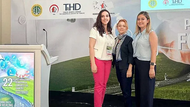 AFSÜ Akademisyenleri Kongreden Ödüllerle Döndü