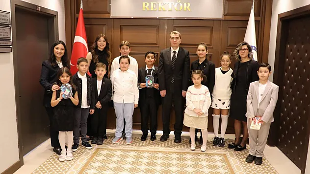 AFSÜ'de 23 Nisan'a Özel Kutlama