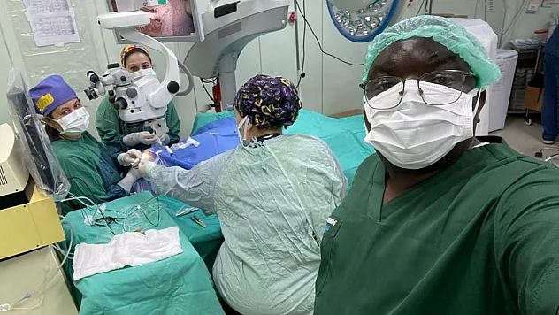 AFSÜ'deki Tecrübesini Ülkesinde Kullanacak