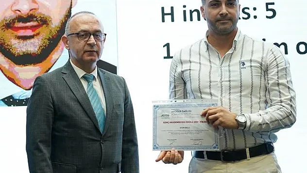 AFSÜ'den Dr. Balcı, Genç Akademisyen Ödülünü Aldı