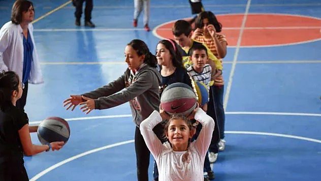 Afyon'a Spor Ortaokulu Açılıyor