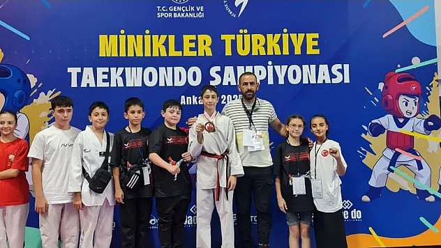 Afyon'a Türkiye Dereceleri Getirdiler
