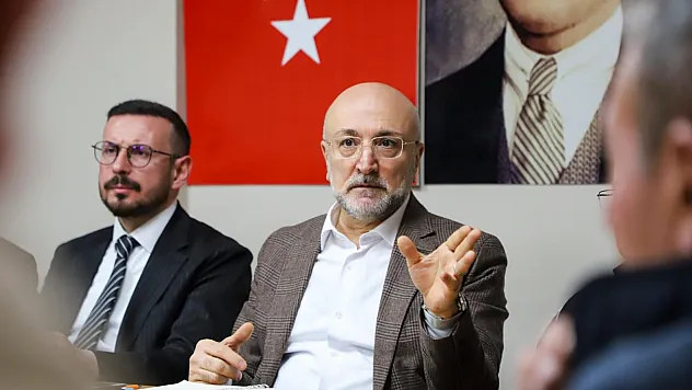 Afyon AK Parti'de Kritik Toplantı! Turgay Şahin'den Teşkilata Net Mesaj