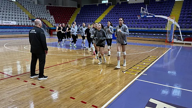 Afyon Belediye Yüntaş Galibiyet İçin Sahada