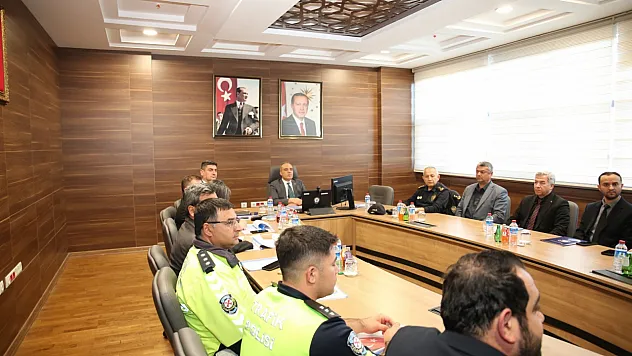 Afyon'da 1 Mayıs Öncesi Güvenlik Planı Netleşiyor