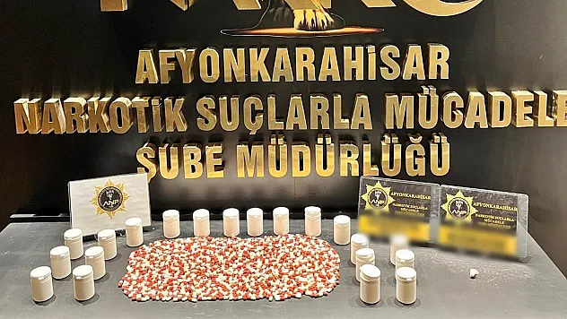 Afyon'da 1040 Adet Sentetik Ecza Ele Geçirildi