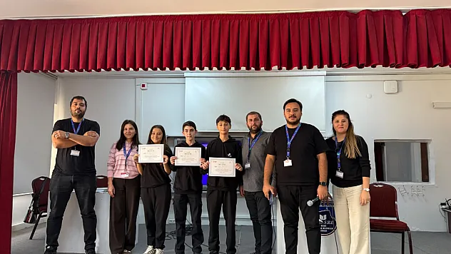 Afyon'da 4 İlçede, 15 Lisede, 2700 Öğrenciye Ulaşıldı