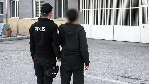 Afyon'da Aranan Şahıs Polisten Kaçamadı