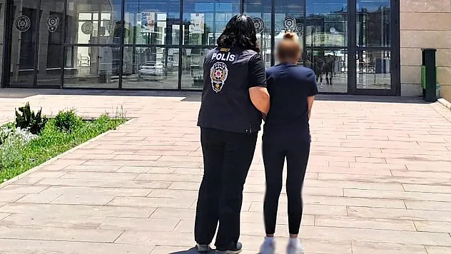 Afyon'da Arananlar Listesindeki Kadın Yakalandı!