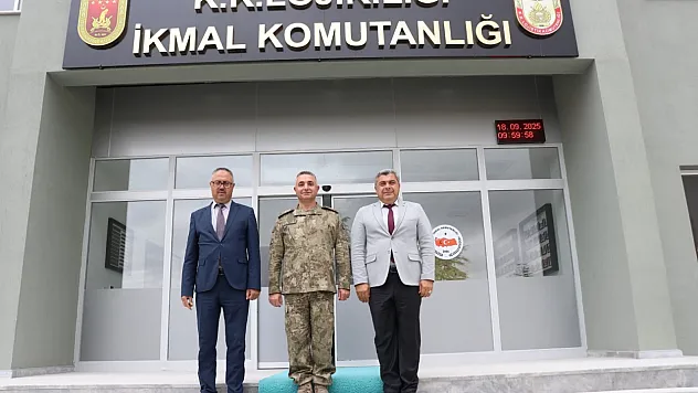 Afyon'da Devletin Güçlü Dayanışması: Bayrak Takdimiyle Taçlandı