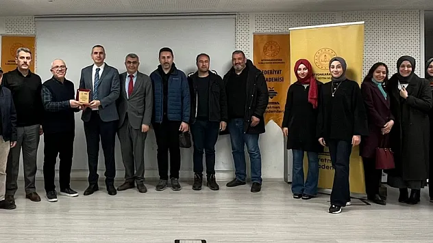 Afyon'da Eğitimciler Türkiye'nin Maarif Davasını Konuştu