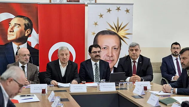 Afyon'da Eğitime Destek Platformu Toplandı