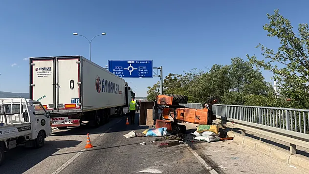 Afyon'da Feci Kaza! Traktör Sürücüsü Hayatını Kaybetti