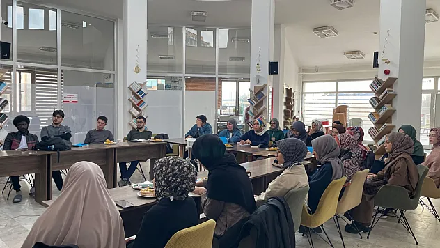 Afyon'da Fikir Dolu Buluşma