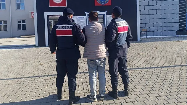Afyon'da Firari Hükümlü Köyde Saklanırken Yakalandı!