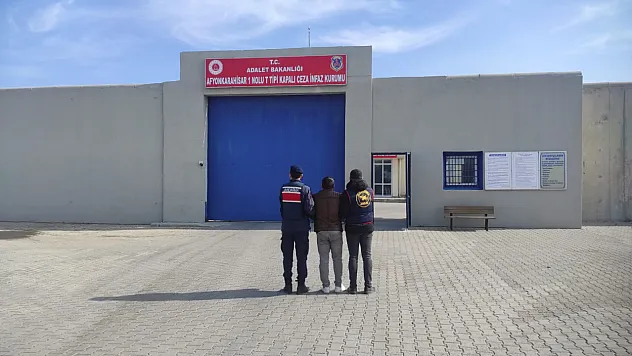 Afyon'da Firariye Pazar Baskını