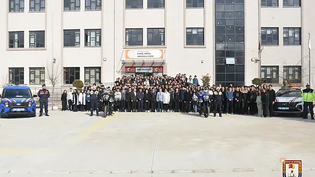 Afyon'da Geleceğin Jandarmalarına JSGA Anlatıldı