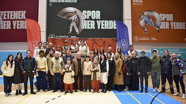 Afyon'da Geleneksel Türk Okçuluğu Şampiyonasında Kıyasıya Mücadele