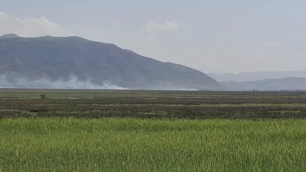 Afyon'da Göl Yanıyor