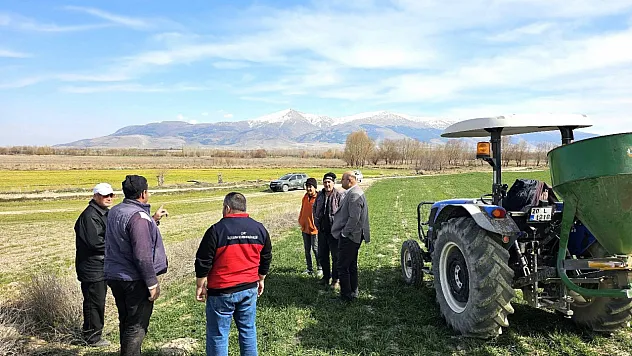 Afyon'da Hastalık Zararlı Kontrolleri Sürüyor