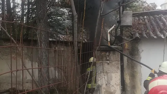 Afyon'da İş Yeri Yangını