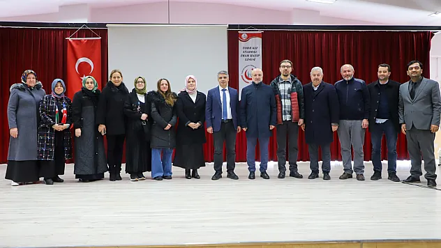 Afyon'da İslam Toplumunun Ekonomik Yapısı Konuşuldu