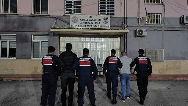Afyon'da Jandarma 34 Kişi Yakaladı, 14'ü Tutuklandı